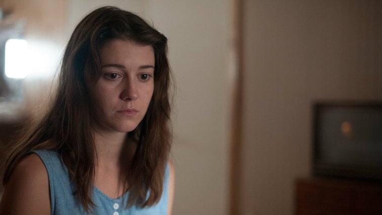 Mary Elizabeth Winstead in Faults