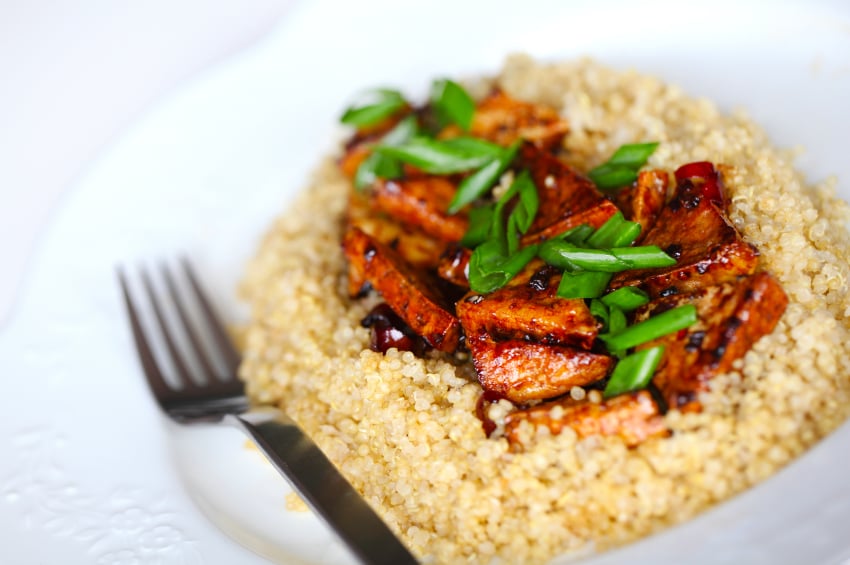 quinoa bowl with tofu and veggies