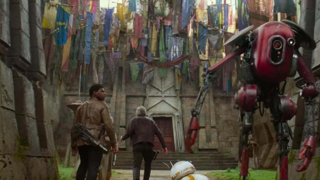 Star Wars: The Force Awakens - Maz Kanata's Castle