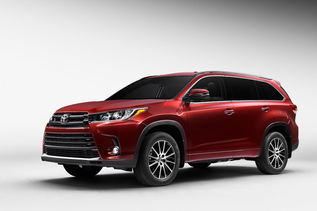 2017_Toyota_Highlander_01_5ADA2CBD731B8F976EF520022400AA3DCB1E1A70