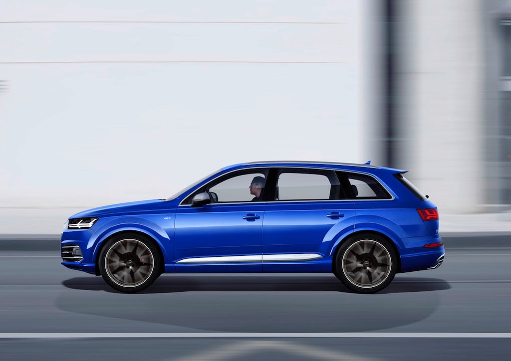 Audi SQ7 Dynamic photo, Colour: Sepang Blue