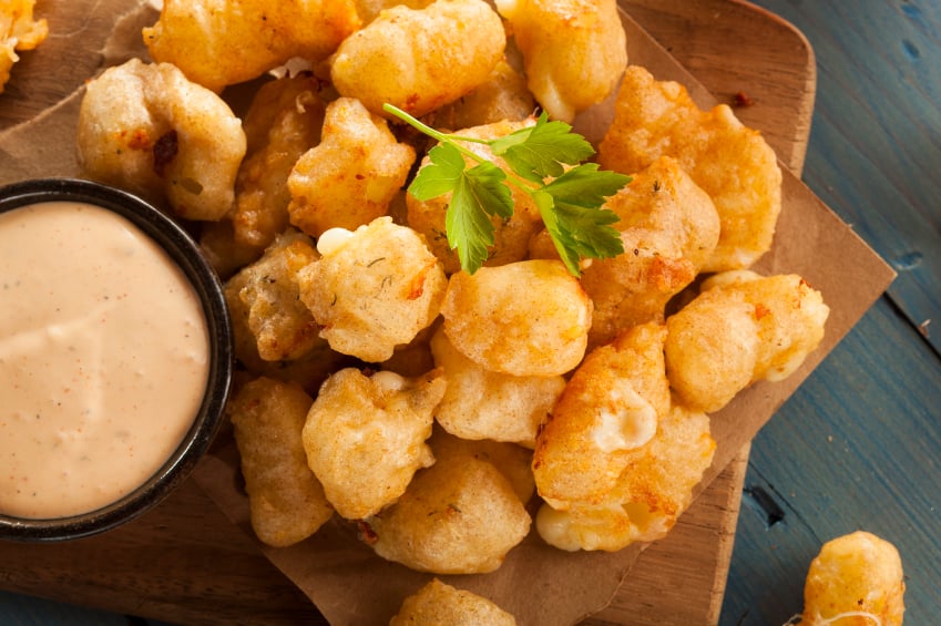 Beer Battered Wisconsin Cheese Curds and white sauce