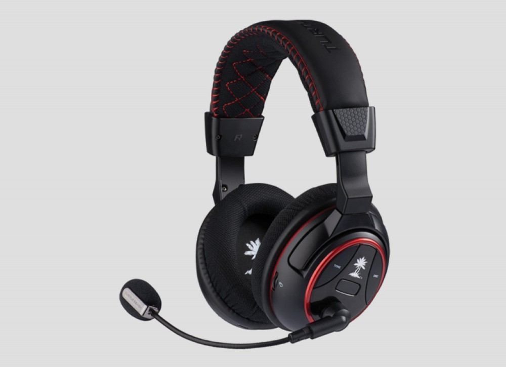Gaming headphones with microphone