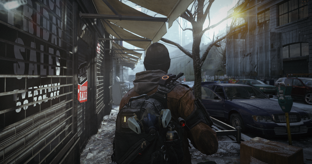 A Division Agent walks in New York
