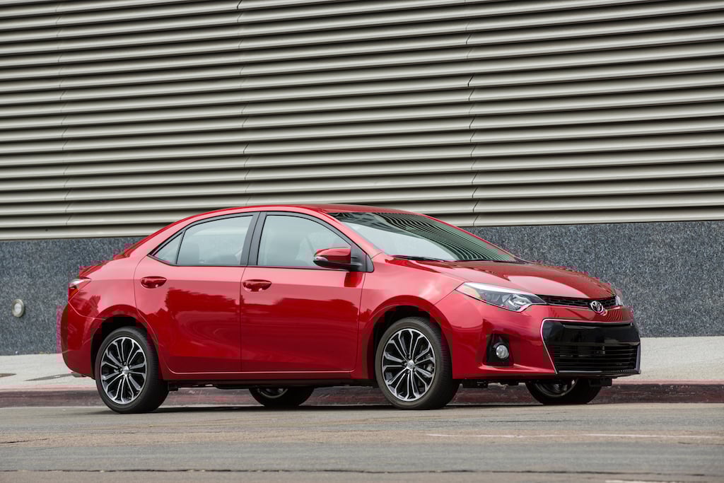 2014_Toyota_Corolla_S_007