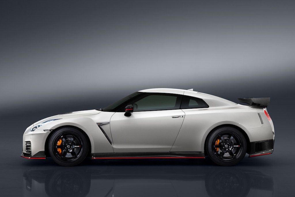 Nissan GT-R