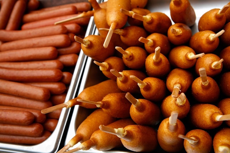 Sara Lee brand Best Kosher Hot Dogs and State Fair Corn Dogs ready to eat | Chip Somodevilla/Getty Images