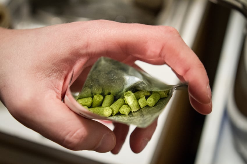 opening a pack of pellet hots for home brewing