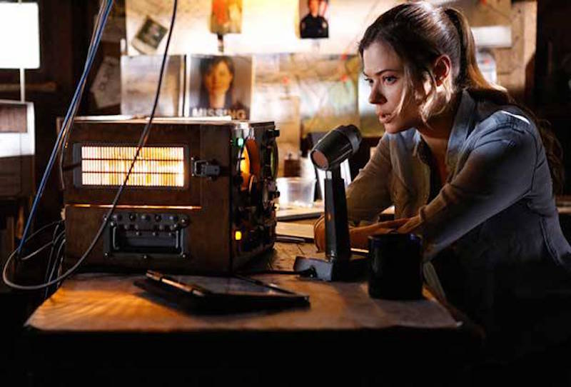 the cw new shows frequency