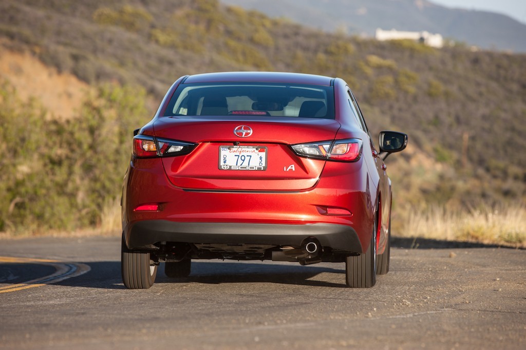 2016 Scion iA/2017 Toyota Yaris iA