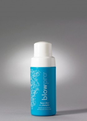 travel-friendly beauty, skincare, dry shampoo