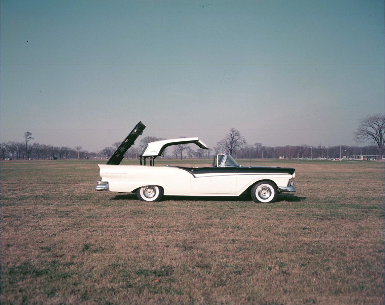 1957 Ford Fairlane Skyliner