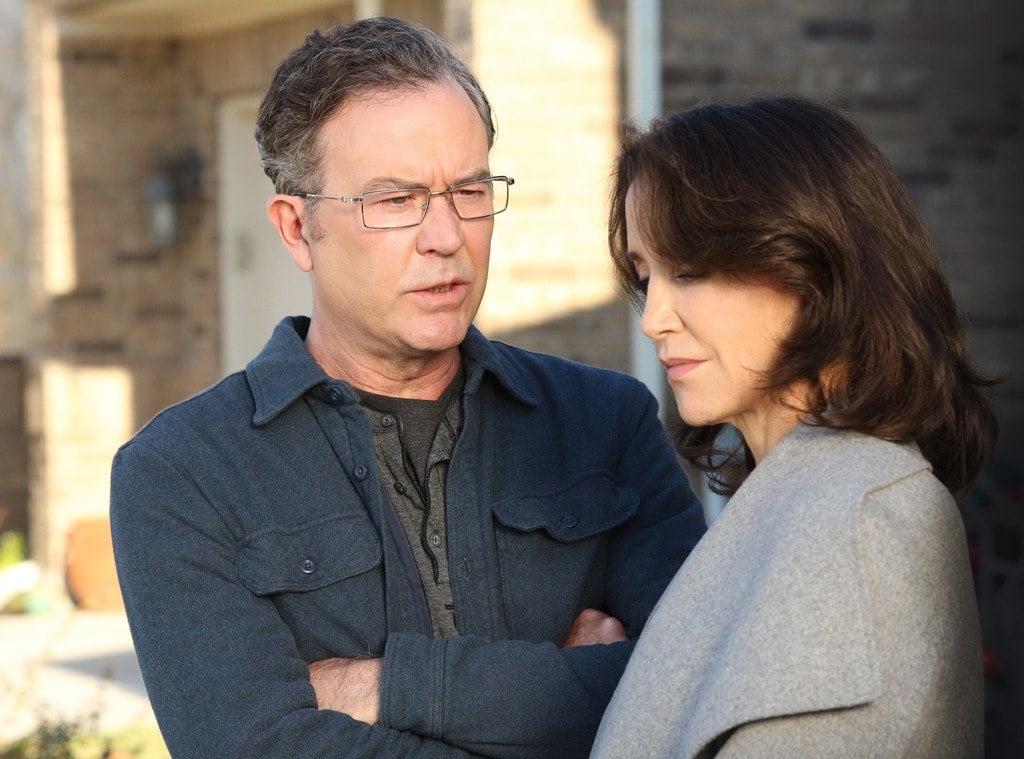 Felicity Huffman stands next to a man with glasses in American Crime Felicity Huffman stands next to a man with glasses in American Crime