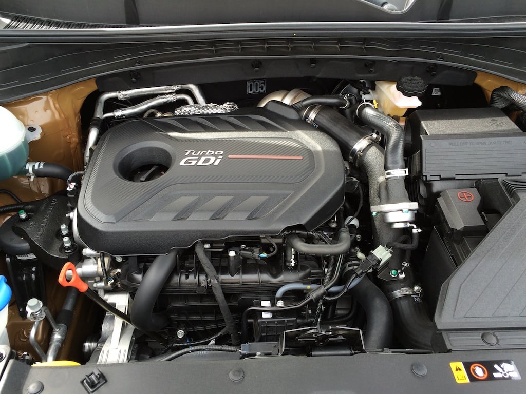 Kia Sportage under the hood