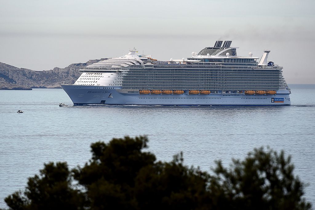 cruise ship
