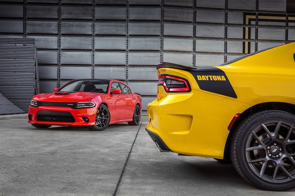 Dodge Charger Daytona; Charger Daytona 392 (left)