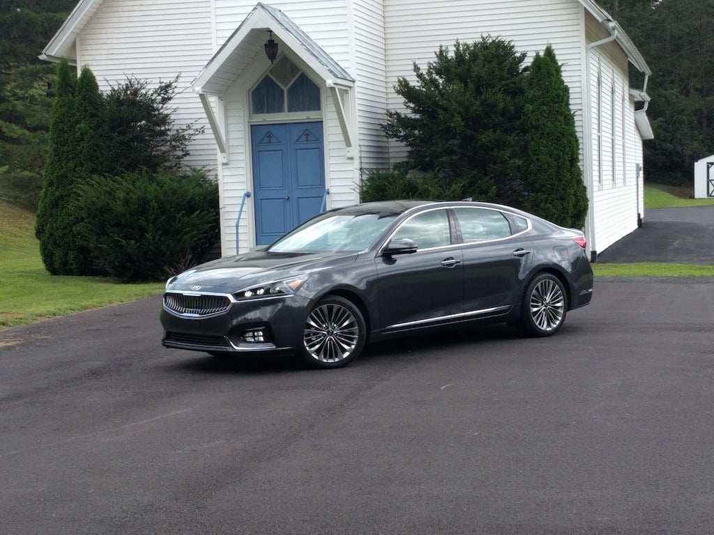 2017 Kia Cadenza
