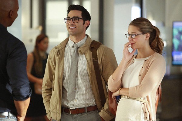 Superman on Supergirl Season 2 | The CW