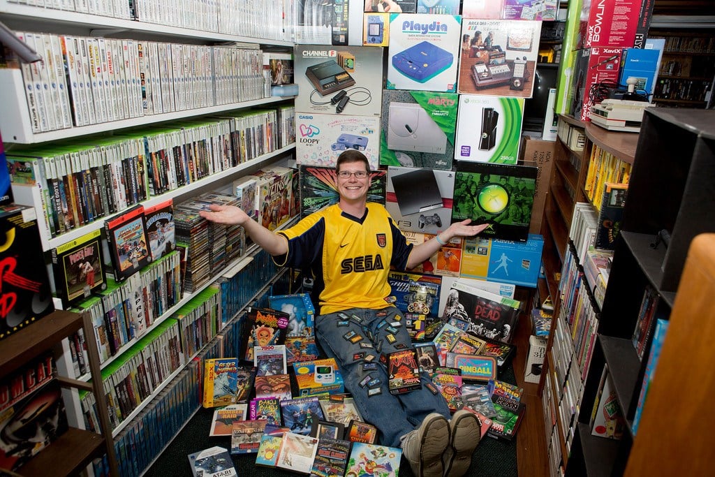 Michael Thomassen and the world's largest video game collection