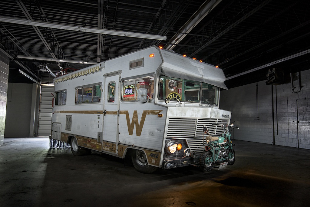 Ringbrothers' 1971 hot rod Winnebago