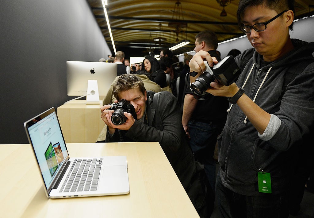 MacBook Pro 13 pouces s'affiche après son dévoilement lors d'un événement spécial Apple