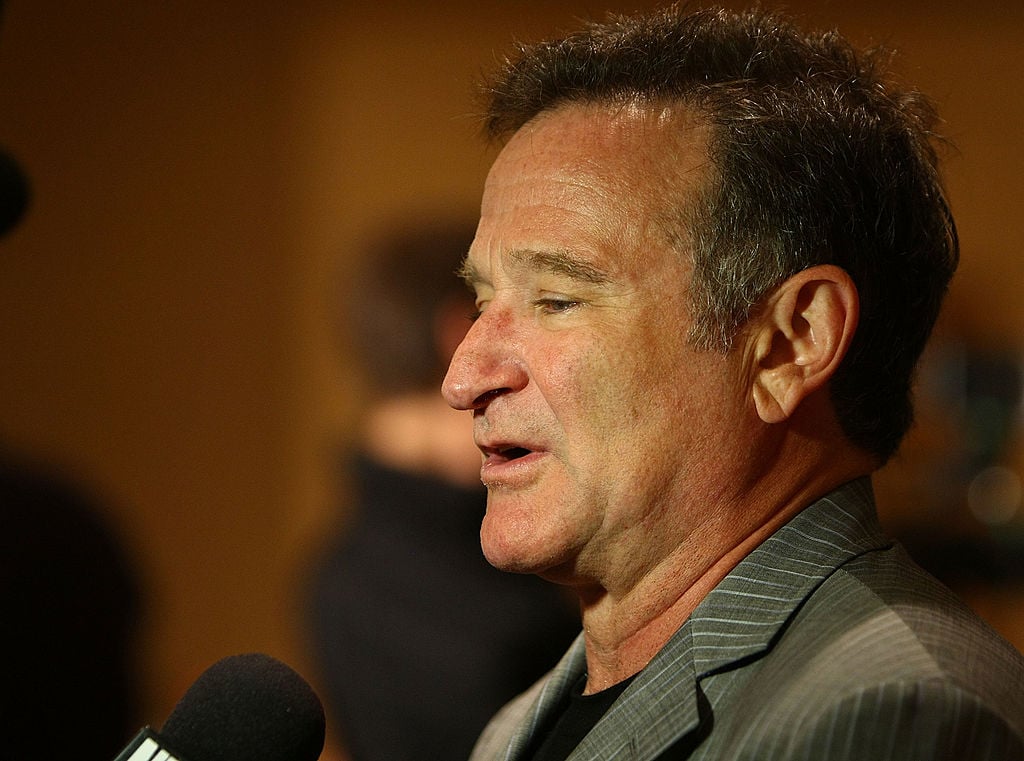 Robin Williams attends the Campaign for a New GI Bill