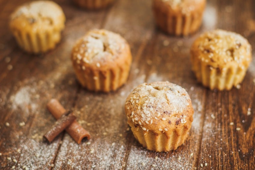 muffins with sesame and cinnamon