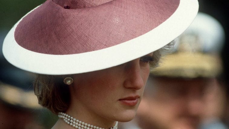 15 Forgotten Secrets About Princess Diana’s Unstable Childhood