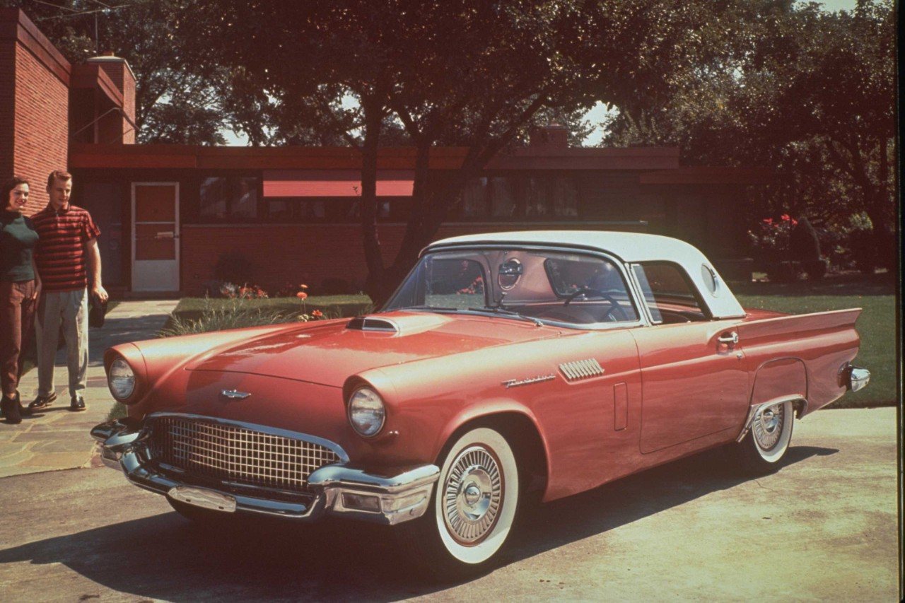 1957 Ford Thunderbird
