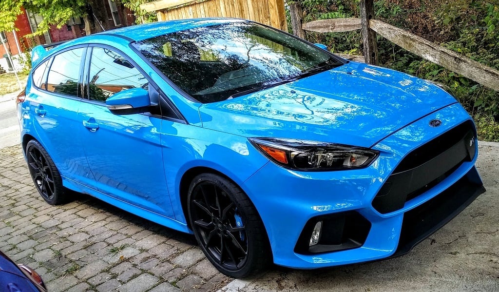 A blue Ford Focus RS