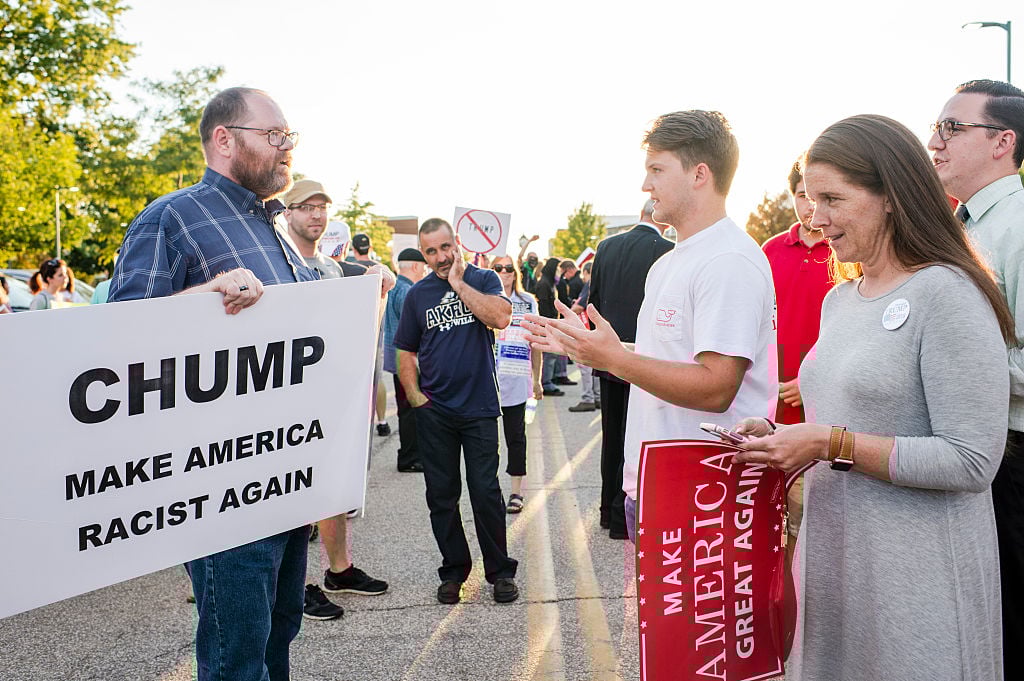 trump supportors and protestors