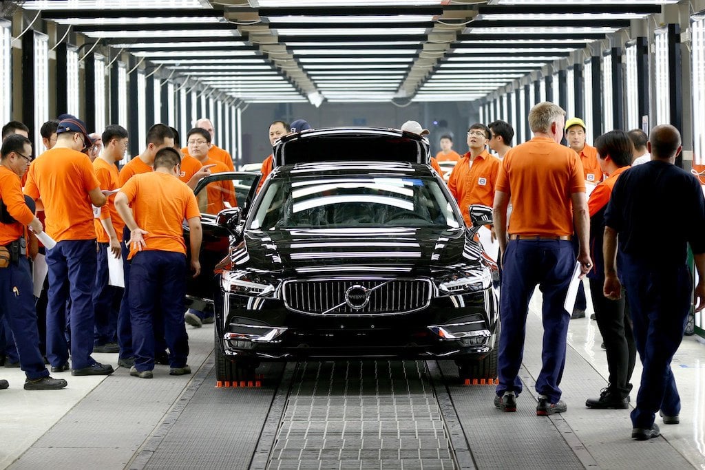 Pre-production of the new Volvo S90 in the Daqing plant