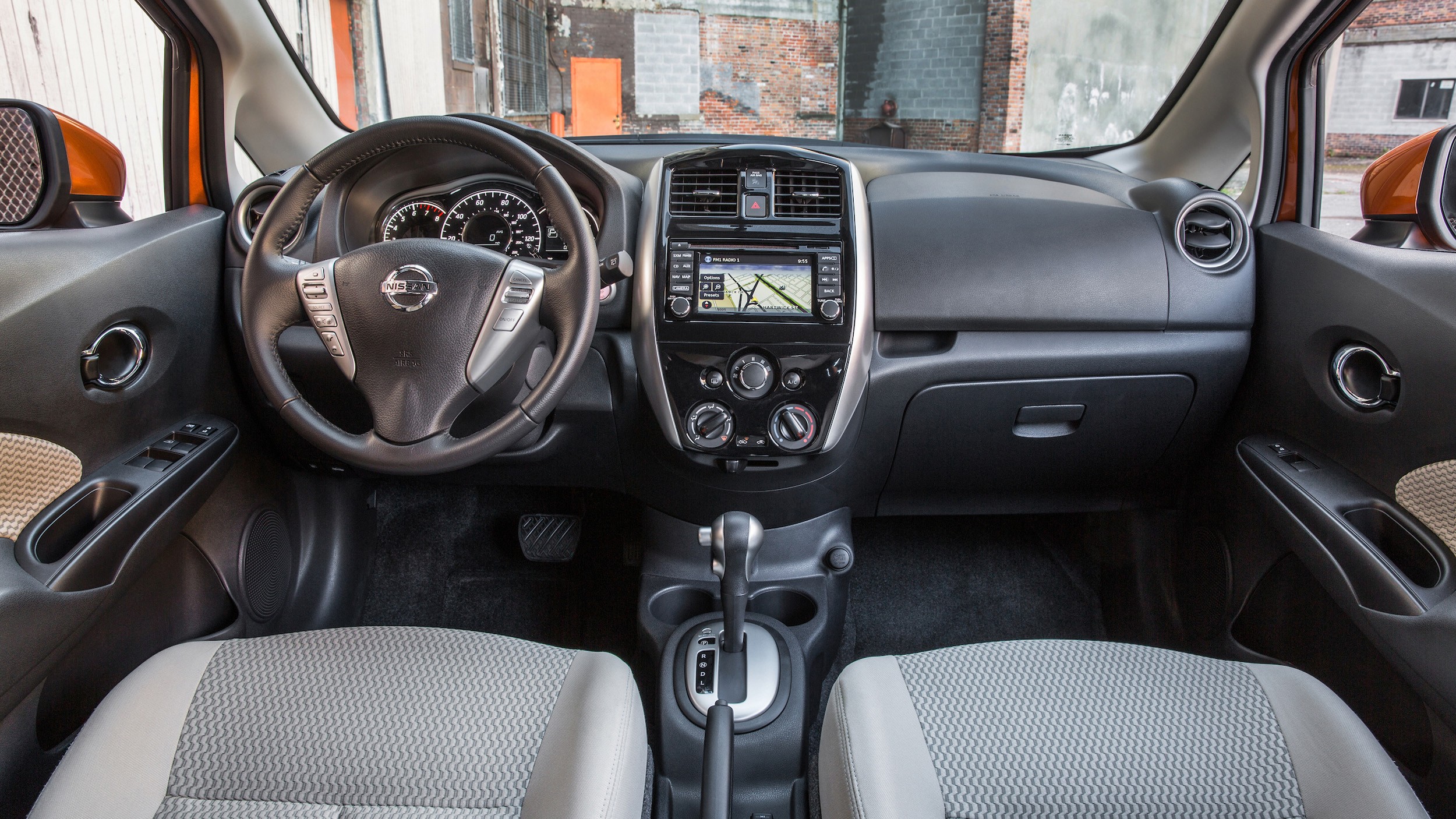 2017-nissan-versa-note-8-1