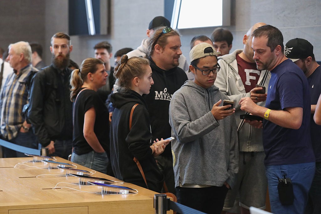 Customers in line at the apple store