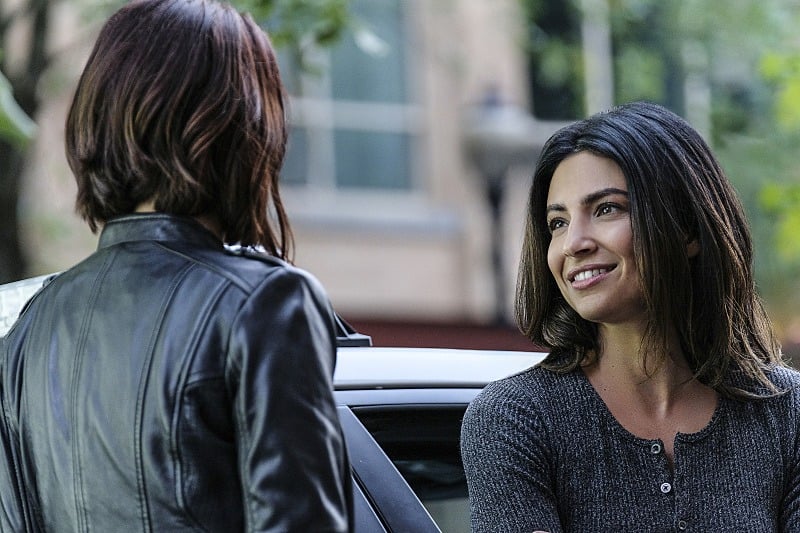Alex Danvers and Maggie Sawyer on Supergirl Season 2