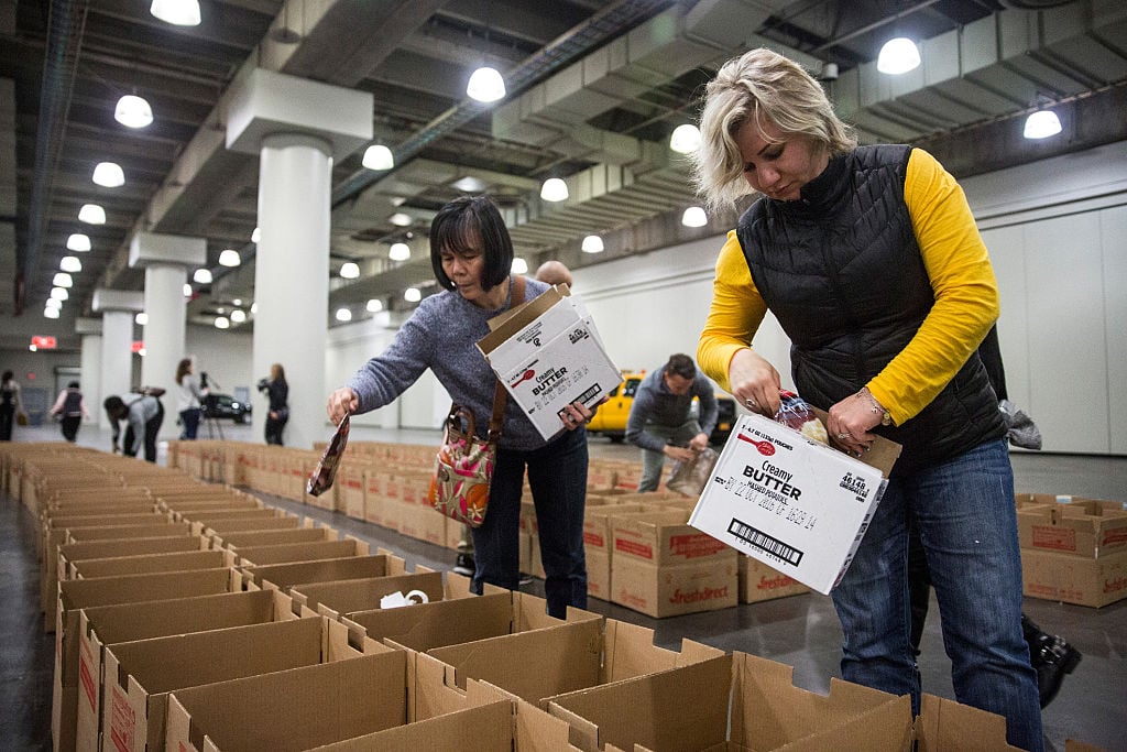 food bank volunteers