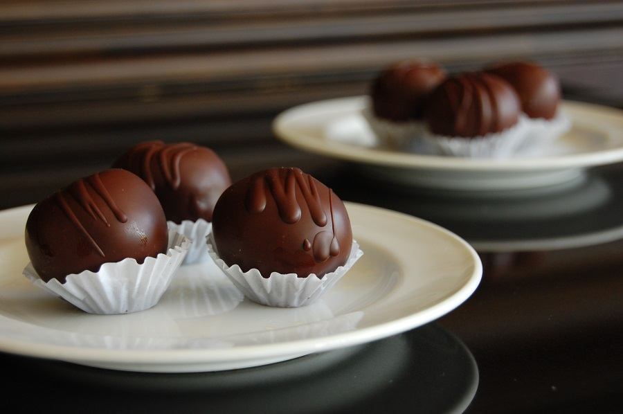 Dark chocolate truffles