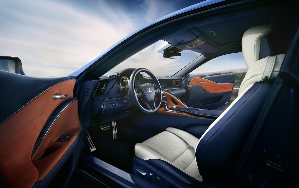 Lexus LC500h interior