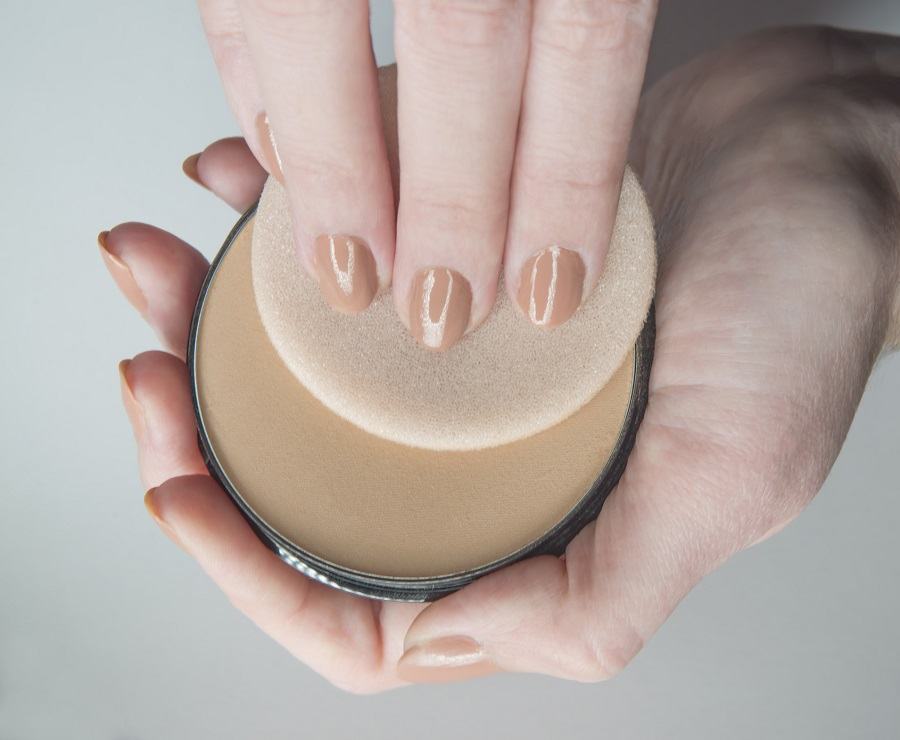 Face Powder and Puff