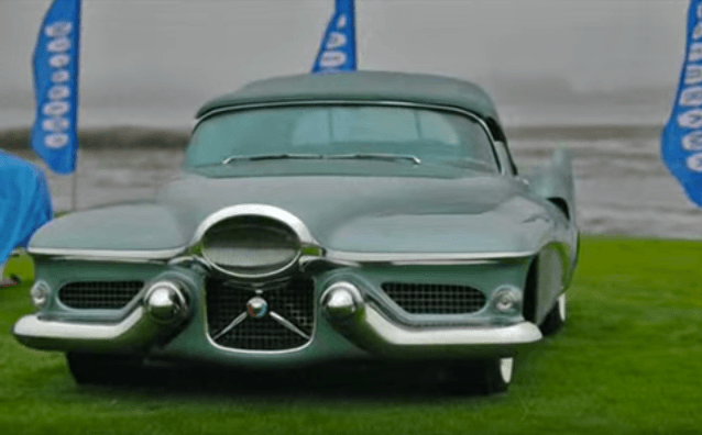 A front view of the GM La Sabre