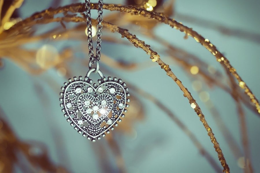 Vintage pendant in the shape of hearts