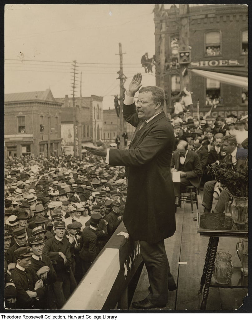 Theodore Roosevelt speaking to a large crowd