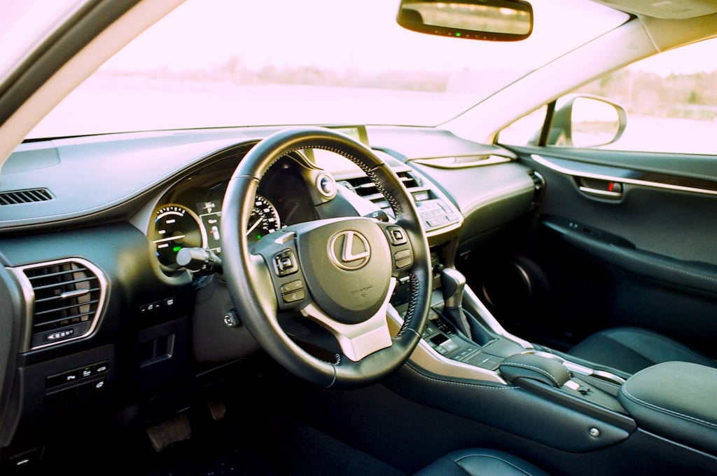 Lexus NX300h