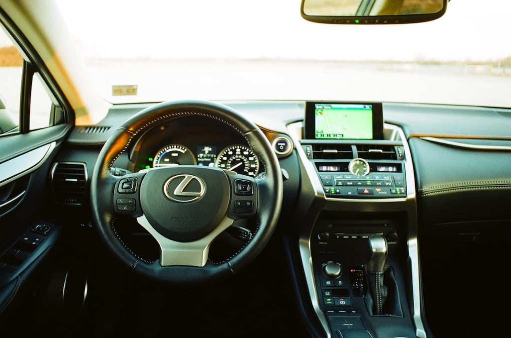 Lexus NX300h
