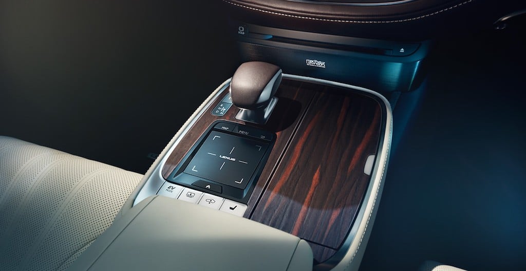 2018 Lexus LS 500 EV Mode button | Lexus
