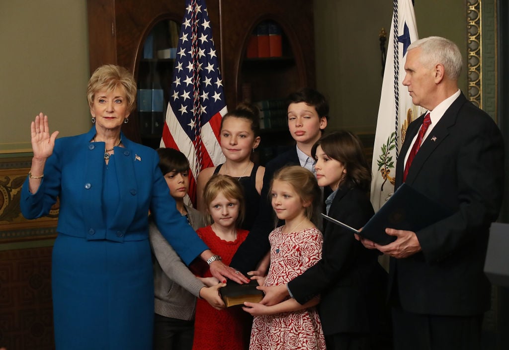Former wrestling executive Linda McMahon is surrounded by her grandchildren as she is sworn in
