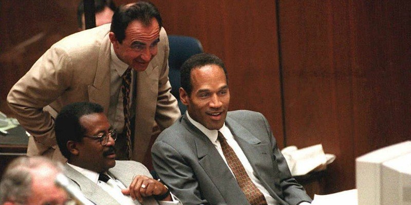 O.J. Simpson, Johnnie Cochran Jr. Robert Shapiro
