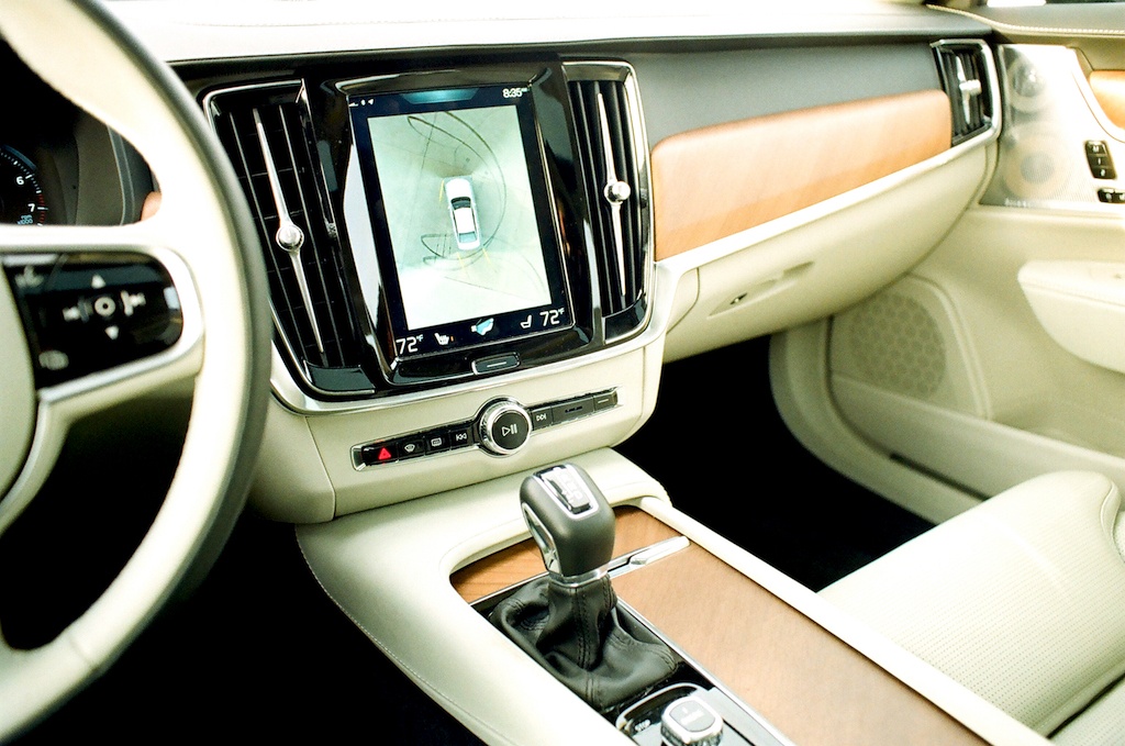 2017 Volvo S90 | James Derek Sapienza/Autos Cheat Sheet