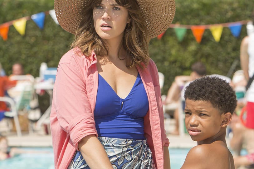 Mandy Moore and Lonnie Chavis as Rebecca and young Randall Perason on NBC's This is Us