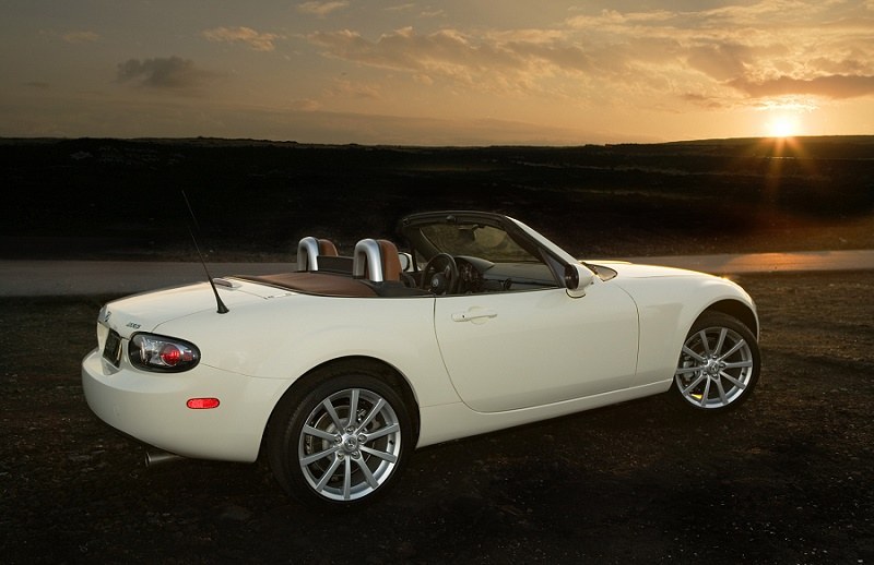 2006 MX-5 White